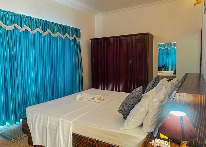 Divers Lodge Guest House